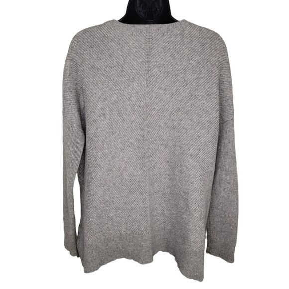 Max Studio wool & yak gray sweater size Medium - Picture 2 of 7